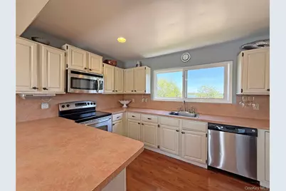 19 Cold Spring Court, Southampton, NY 11968 - Photo 10