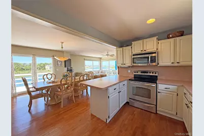 19 Cold Spring Court, Southampton, NY 11968 - Photo 12