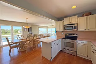 19 Cold Spring Ct, Southampton, NY 11968 - Photo 12