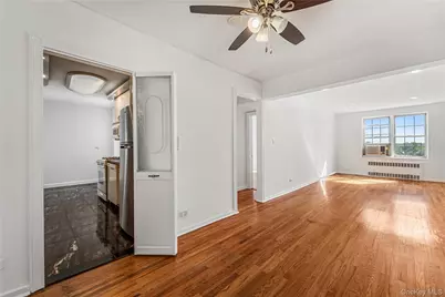 6393 Woodhaven Boulevard #6F, Rego Park, NY 11374 - Photo 4