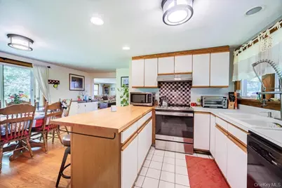 10-12 Woodlea Road, Salt Point, NY 12578 - Photo 12