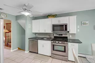 3987 Bayberry Ln, Seaford, NY 11783 - Photo 6