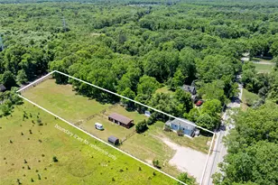 2 North St, Manorville, NY 11949 - Photo 36