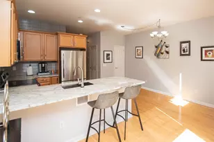 303 Bridgeview Dr, Poughkeepsie, NY 12601 - Photo 6