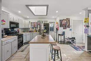 87 Biltmore Dr, Mastic Beach, NY 11951 - Photo 4