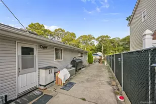 87 Biltmore Dr, Mastic Beach, NY 11951 - Photo 16
