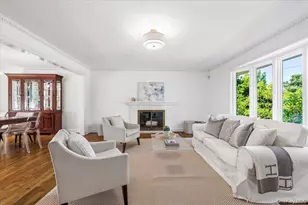 22 Potters Ln, New Rochelle, NY 10805 - Photo 8