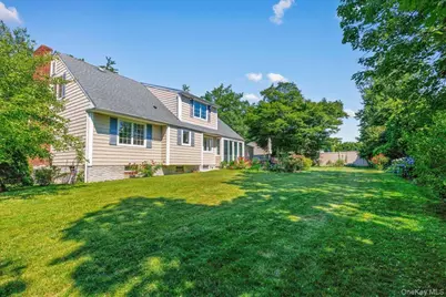 22 Potters Lane, New Rochelle, NY 10805 - Photo 22