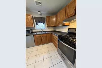 38 Zugibe Court, West Haverstraw, NY 10993 - Photo 4