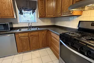 38 Zugibe Ct, West Haverstraw, NY 10993 - Photo 4