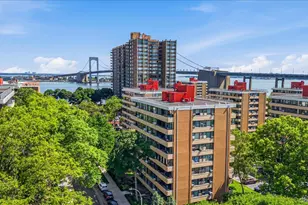 166-10 Powells Cove Blvd, Whitestone, NY 11357 - Photo 20