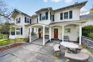 219 Husdon St, Hawley, PA 18428 - Photo 4