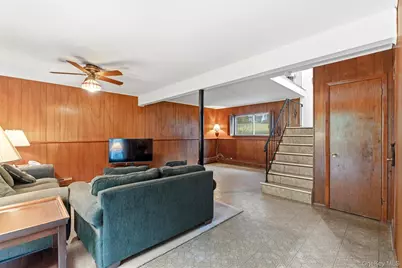 223 Newport Avenue, Tappan, NY 10983 - Photo 20