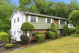 223 Newport Ave, Tappan, NY 10983 - Photo 2