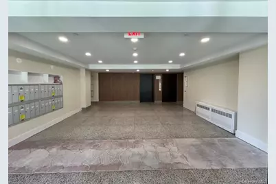 671 Bronx River Road #6G, Yonkers, NY 10704 - Photo 2