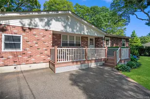 35 Corbin Ave, Shirley, NY 11967 - Photo 4