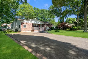 35 Corbin Ave, Shirley, NY 11967 - Photo 2