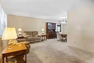 35 Corbin Ave, Shirley, NY 11967 - Photo 6