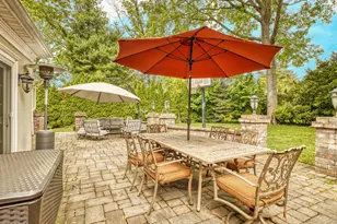 25 Bay Driveway, Manhasset, NY 11030 - Photo 24