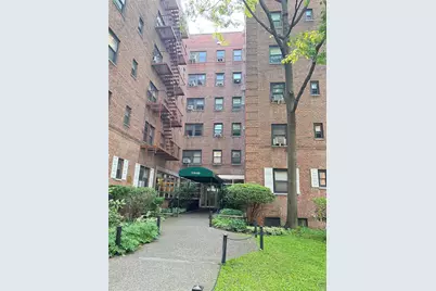 118-60 Metropolitan Avenue #1J, Kew Gardens, NY 11415 - Photo 2