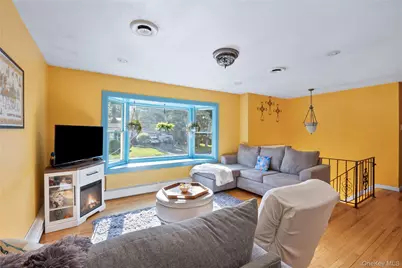 111 Brunswick Road, Ronkonkoma, NY 11779 - Photo 8