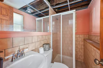 111 Brunswick Road, Ronkonkoma, NY 11779 - Photo 22