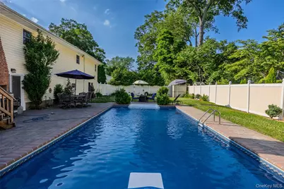 111 Brunswick Road, Ronkonkoma, NY 11779 - Photo 38