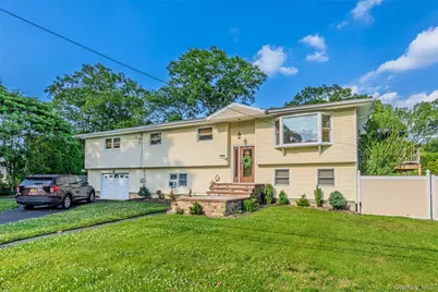 111 Brunswick Road, Ronkonkoma, NY 11779 - Photo 2