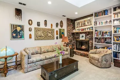 15 Joyce Court, Woodbury, NY 11797 - Photo 12