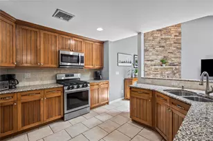 6 Barry Ct, Valley Cottage, NY 10989 - Photo 2