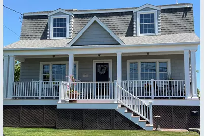 30 Namkee Lane, Blue Point, NY 11715 - Photo 2