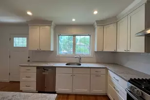 54 Ashwood Rd, Port Washington, NY 11050 - Photo 6