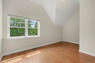 34 Winding Ridge Road, White Plains, NY 10603 - Photo 12