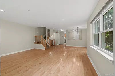 34 Winding Ridge Road, White Plains, NY 10603 - Photo 8