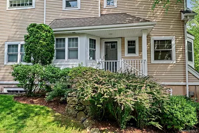34 Winding Ridge Road, White Plains, NY 10603 - Photo 4