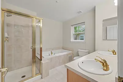 34 Winding Ridge Road, White Plains, NY 10603 - Photo 18