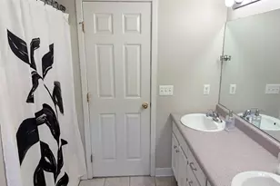 44 Ramblewood Dr, Newburgh, NY 12550 - Photo 28