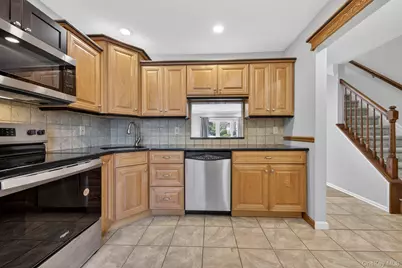 31 Burnett Way, Washingtonville, NY 10992 - Photo 8