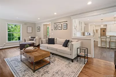 14 Briarwood Lane, Pleasantville, NY 10570 - Photo 8