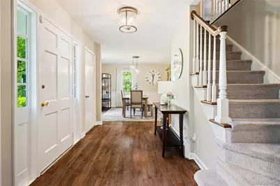 14 Briarwood Lane, Pleasantville, NY 10570 - Photo 2