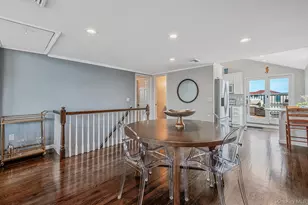 25 E Seacrest Ave, Lindenhurst, NY 11757 - Photo 24