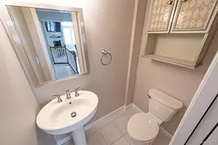 25 E Seacrest Ave, Lindenhurst, NY 11757 - Photo 34
