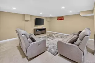 76 Burlington Blvd, Smithtown, NY 11787 - Photo 12