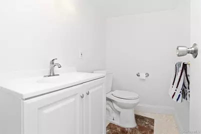 82 Quinby Avenue, White Plains, NY 10606 - Photo 24