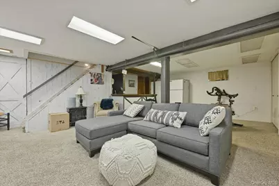656 5th Avenue, New Hyde Park, NY 11040 - Photo 22