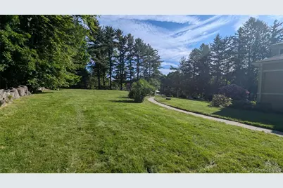 11 Dyckman Drive, Mohegan Lake, NY 10547 - Photo 12