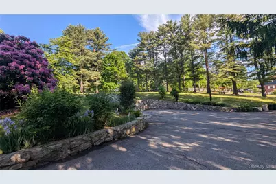 11 Dyckman Drive, Mohegan Lake, NY 10547 - Photo 6