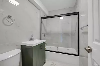 2114 Lacombe Avenue, Bronx, NY 10473 - Photo 12