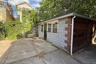 37-31 76th St, Jackson Heights, NY 11372 - Photo 6
