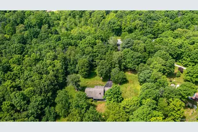 202 S Quaker Lane, Hyde Park, NY 12538 - Photo 30